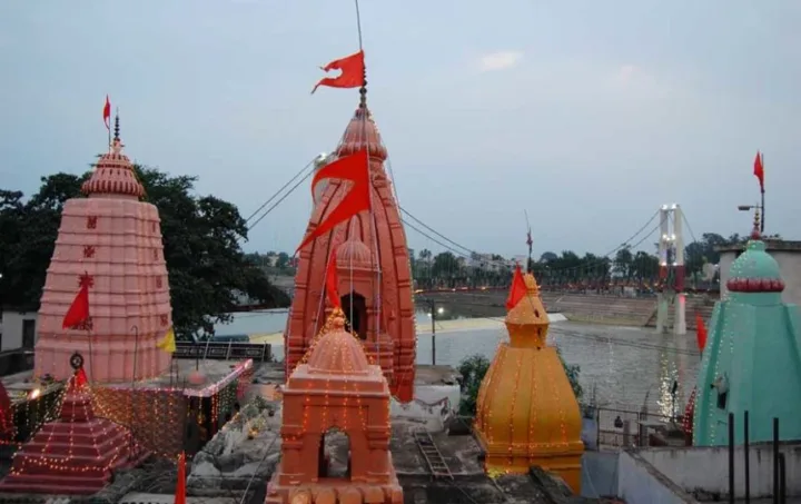 Famous temples of Chhattisgarh: छत्तीसगढ़ का अनोखा मंदिर, जहां 500 साल से जल रही अखंड धूनी, जानें इसका रोचक इतिहास