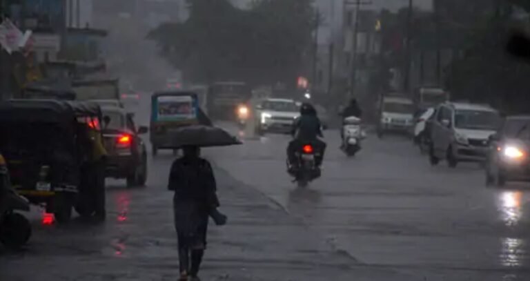 weather forecasts monsoon heavy rainfall imd alert india