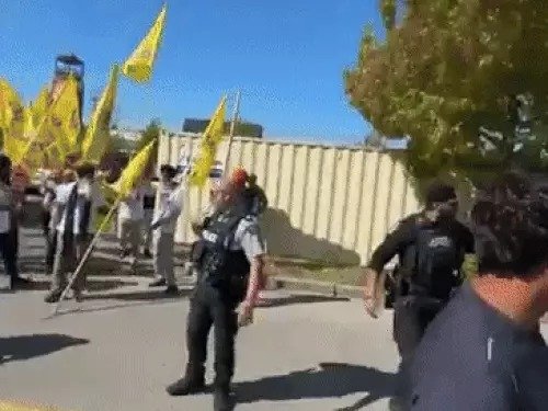 Clashes in canada between