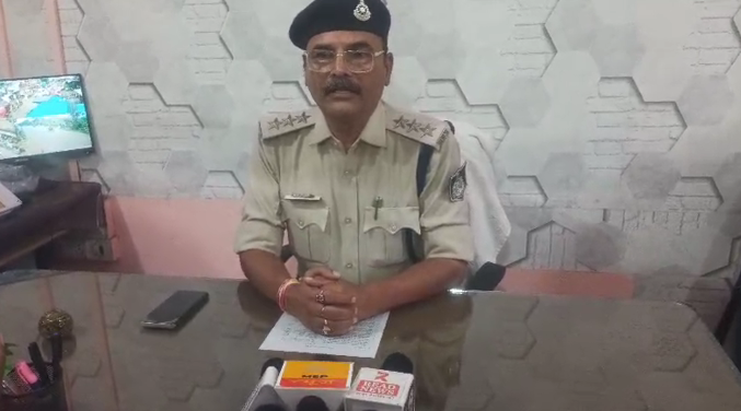 MP News:तहसीलदार और थाना प्रभारी ने शांति समिति की बैठक की आयोजित