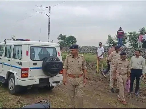 Another attempt to overturn train in Gujarat