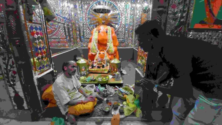 Doctor Ganesh Temple: मिलिए डॉक्टर गणेश से, मरीजों पर बरसती है बप्पा की कृपा