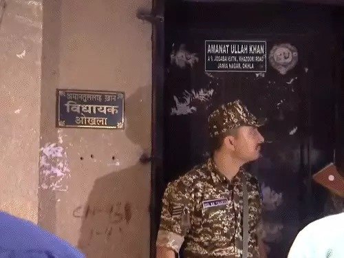 ED raids AAP MLA Amanatullah house arrest