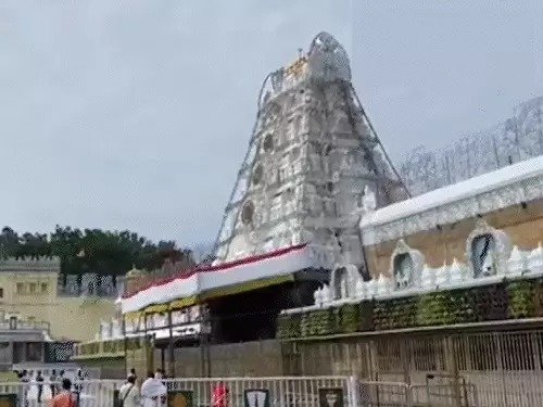 Ghee with animal fat in Tirupatis Ladoo lab report