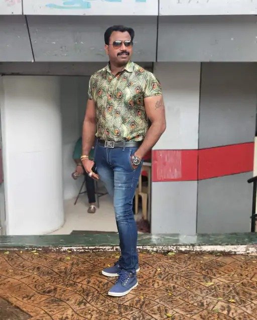 NCP leader killed 5 rounds fired in Pune 