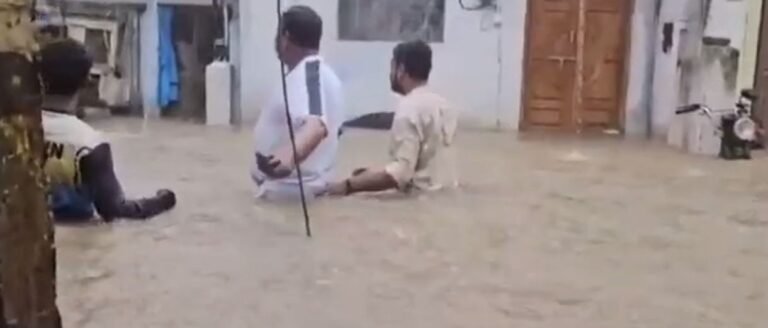 नगर पालिका की लापरवाही के सिवनी हुआ जलमग्न, विधायक के साथ उनकी टीम ने संभाला था मोर्चा