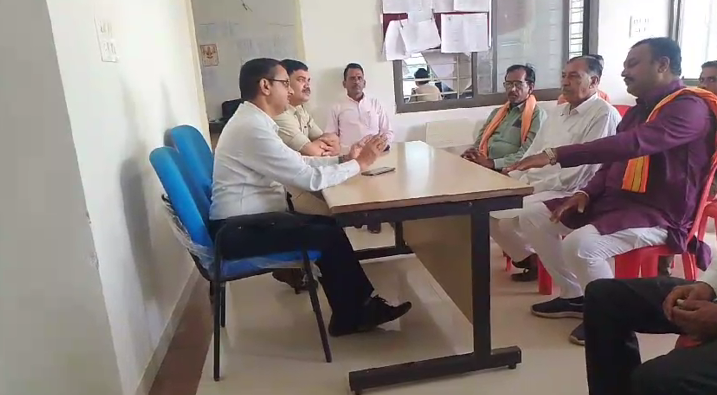 gyaraspur गणेश उत्सव झांकियां के विसर्जन को लेकर नायब तहसीलदार-थाना प्रभारी के द्वारा बैठक आयोजित