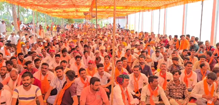 जिला मुख्यालय पर सैकड़ो किसानों ने मध्य प्रदेश सरकार के खिलाफ खोला मोर्चा