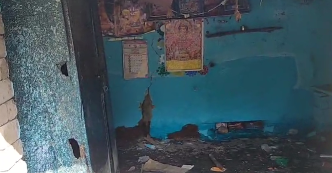 पटवारी ने ग्राम का सर्वे न कर अपने कार्यालय में बैठकर बाढ़ पीड़ितों के फॉर्म जमा कर लिए