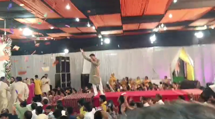 खाटू श्याम बाबा के संकीर्तन में रातभर झूमे श्रद्धालु गायको ने रात भर बहाई भजनों की रसधार