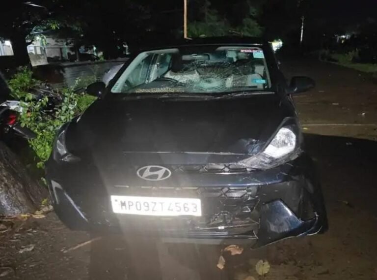 Guna नानाखेड़ी पुलिया के पास कार-ट्रक हादसे में युवक की मौत