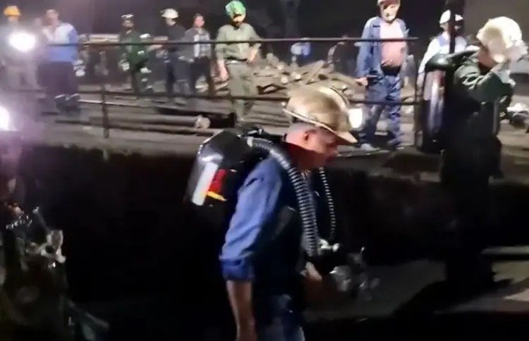 powerful explosion in iran 30 people died 17 injured