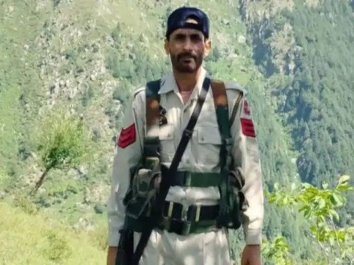 A soldier escapes from the clutches of terrorists, search operation continues