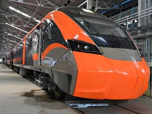 ICF Showcases Version Of Vande Bharat Sleeper Coach