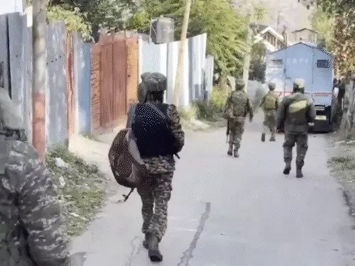 Nia raids in 5 states including kashmir up delhi