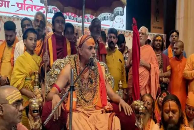 Shankaracharya on Mahatma Gandhi