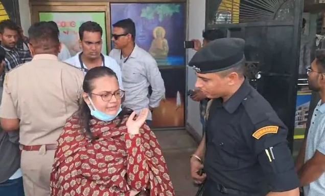 TINA DABI Exposed SPA Racket