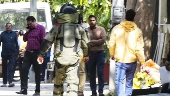 Threats to bomb 5 schools in 3 states CRPF school