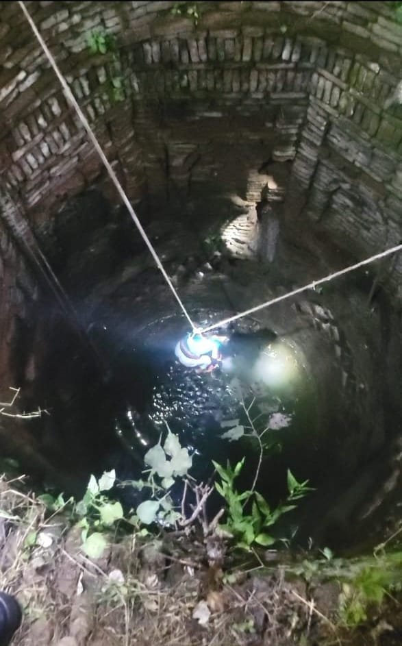 9 साल की बच्ची को अधेड़ ने कुएं में फेंका पत्थर मारा,दर्दनाक मौत, भाई के साथ मंदिर जा रही थी बच्ची