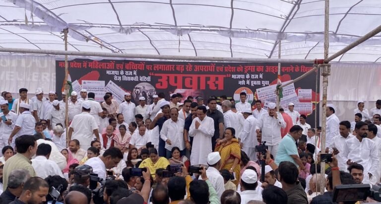 congress-protest-women-safety-madhya-pradesh