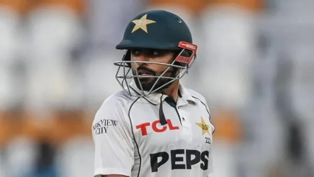 दूसरी पारी में भी फ्लॉप हुए बाबर आजम, सोशल मीडिया में हुए जमकर ट्रोल