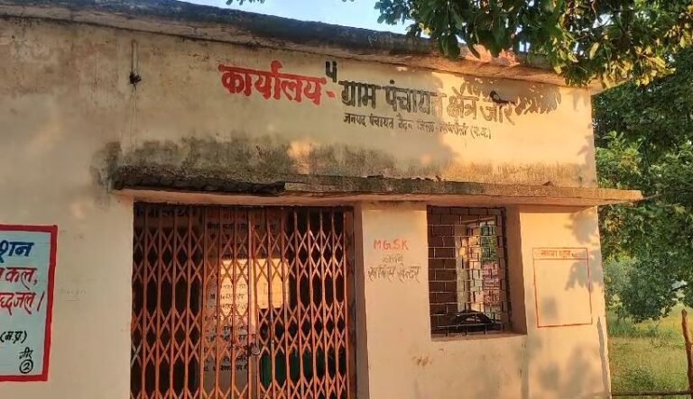 Health center becomes cattle shelter