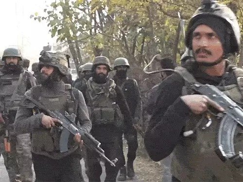 Clash continues between army and terrorists in Jammu Kashmir Kulgam