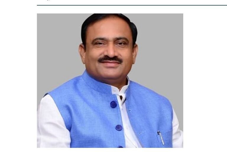 Former Home Minister accused the police