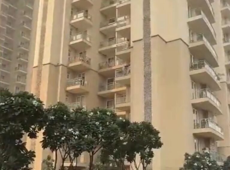 Gurugram society Tackles Pollution with 'Artificial Rain'