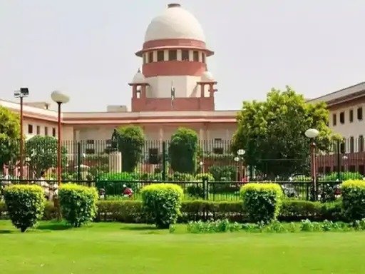SC Give 25 lakhs to person whose house on bulldozer