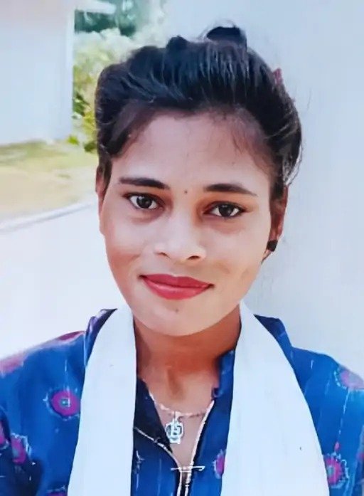 boyfriend cuts girlfriend into 50 pieces