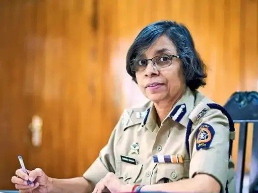 election commission remove dgp of maharashtra