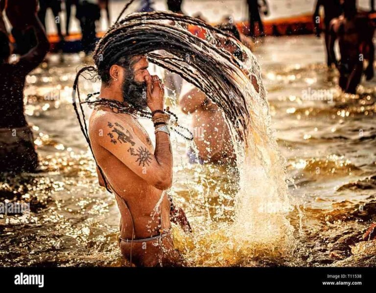 nagasadhuinmahakumbh