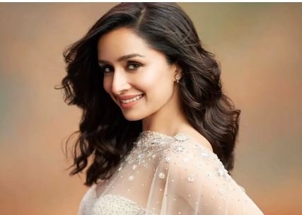 shraddha kapoor to play role of naagin in upcoming film