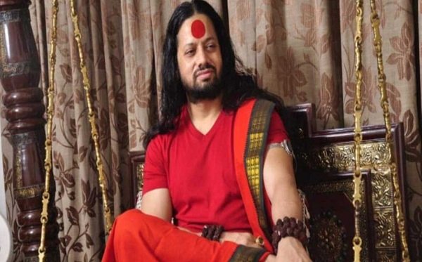 kali charan maharaj: गांधी नहीं गोडसे को मानो