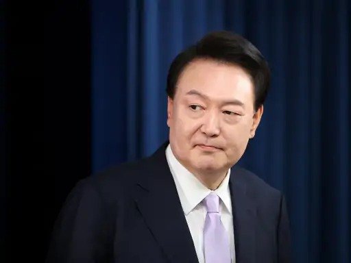 Arrest warrant issued for former South Korean president