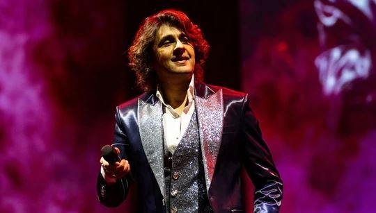 SONU NIGAM TAKE A TOLL ON RAJASTHAN CM