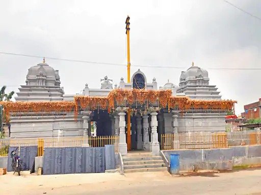 Christian-Muslim community also came to renovation of Shivalayam