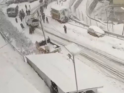 Snowfall in himalay atal tunnel rohtang closed again IMD Alert
