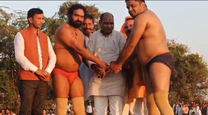 सौ वर्षों से चली आ रही दंगल परंपरा का हुआ भव्य समापन