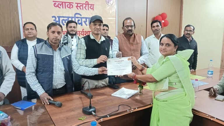 जनपद पंचायत ब्यौहारी में आनंद विभाग का एकदिवसीय प्रशिक्षण, खुशहाल जीवन के लिए सकारात्मकता का संदेश