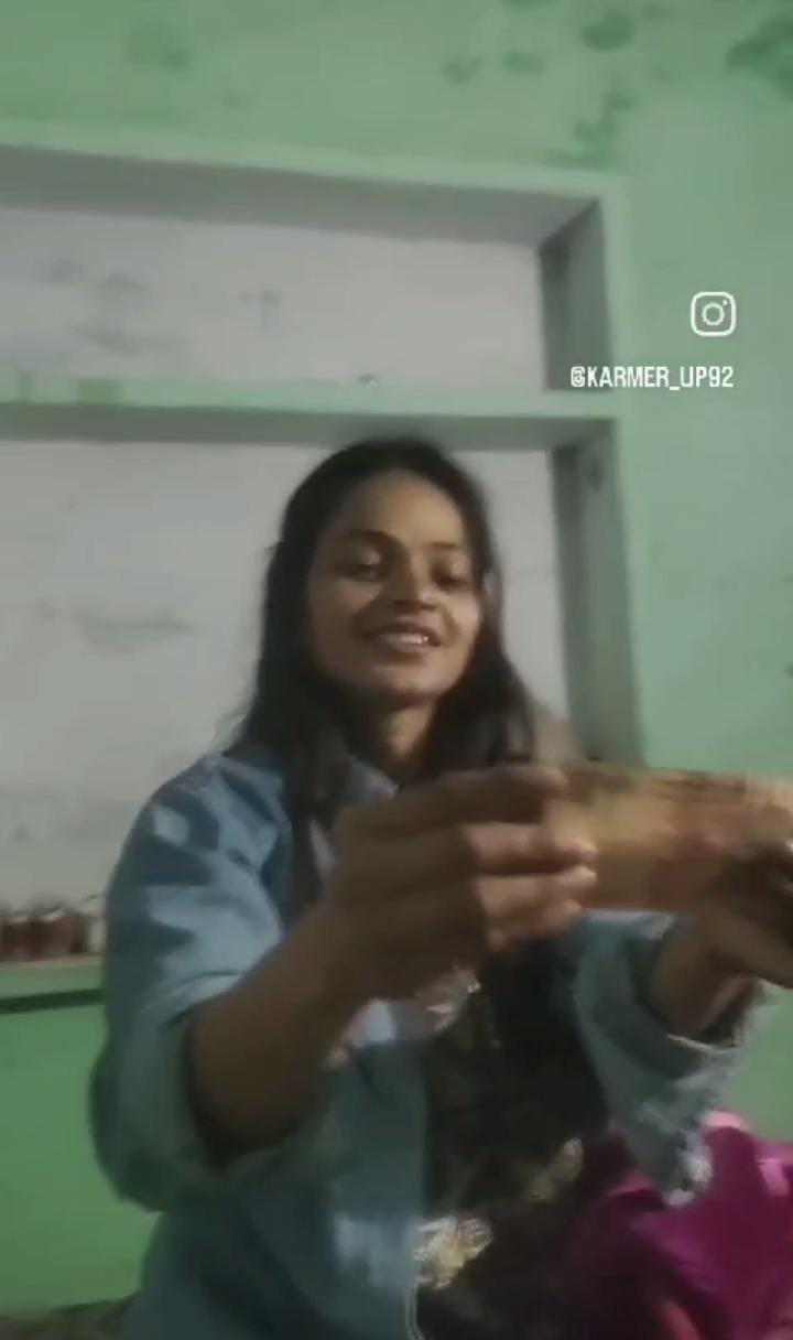 जालौन: रील बनाने के नशे में युवती ने किया राष्ट्रपिता का अपमान