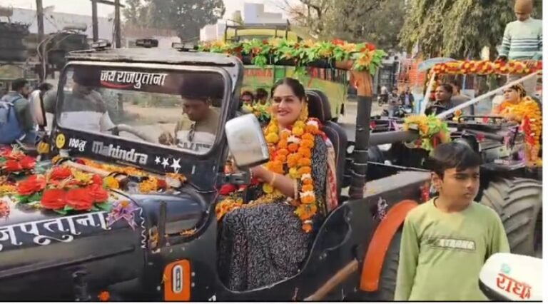 Transgender Yatra: बड़वाह में किन्नर समाज की भव्य शोभायात्रा, मोना बुआ बनीं महामंडलेश्वर