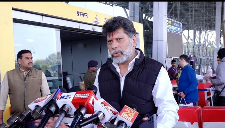 Delhi बैठक के लिए रवाना हुए भाजपा प्रदेश अध्यक्ष किरण सिंह देव, कांग्रेस पर साधा निशाना