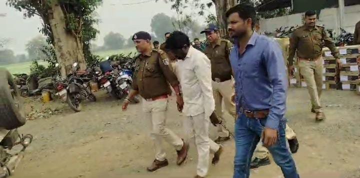 Khargone News: अवैध शराब तस्करी करते आरोपी गिरफ्तार