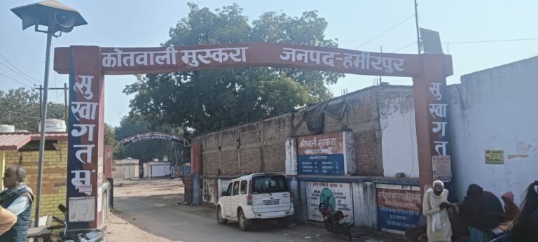 bike and truck collide in a massive accident in up bike and truck collide in a massive accident in up