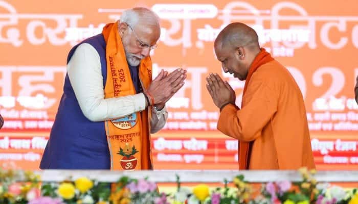 pm modi cm yogi mahakumbh 2025