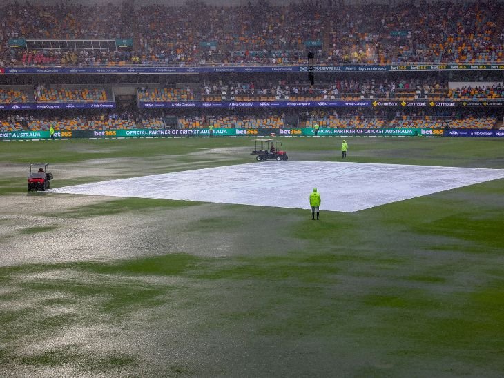 IND vs AUS 3rd Test Live Score: ब्रिसबेन में रुकी बारिश, लेकिन पिच पर अभी भी कवर