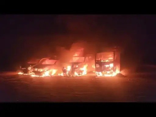 Heavy stone pelting in Jalgaon Maharashtra