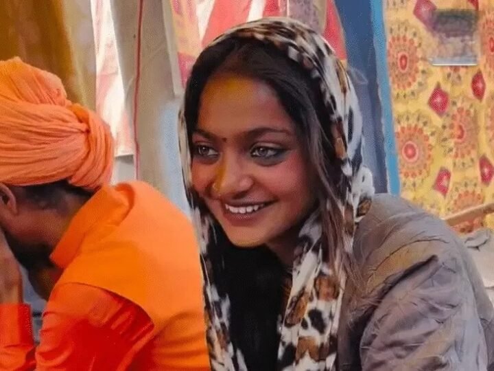 Mahakumbh 2025 monalisa skip mahakumbh Annoyed by youtubers